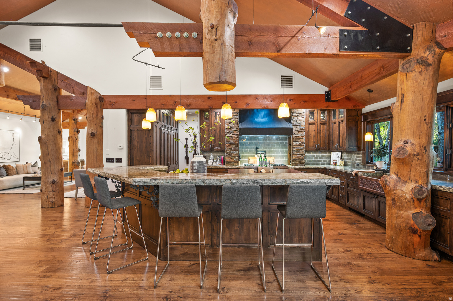 10280 S DIMPLE DELL RD, Sandy, UT, 84092