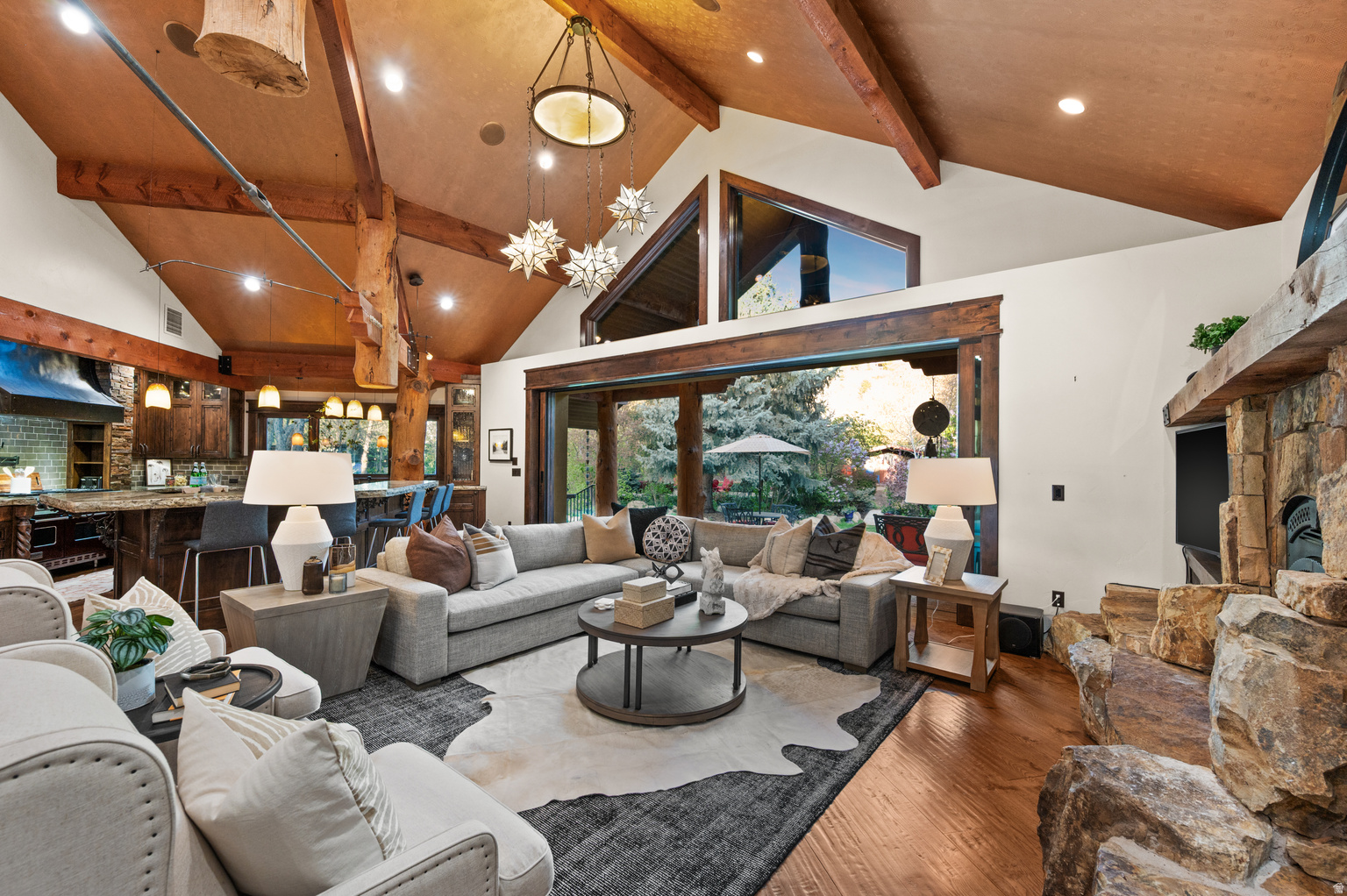 10280 S DIMPLE DELL RD, Sandy, UT, 84092