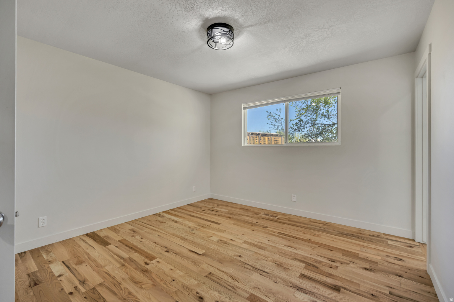 1797 E SKI VIEW DR DR, Sandy, UT, 84092