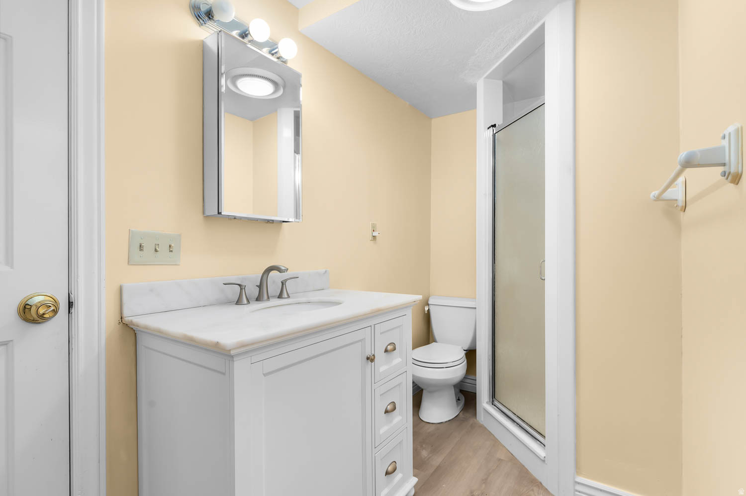 1822 E 9800 S, Sandy, UT, 84092