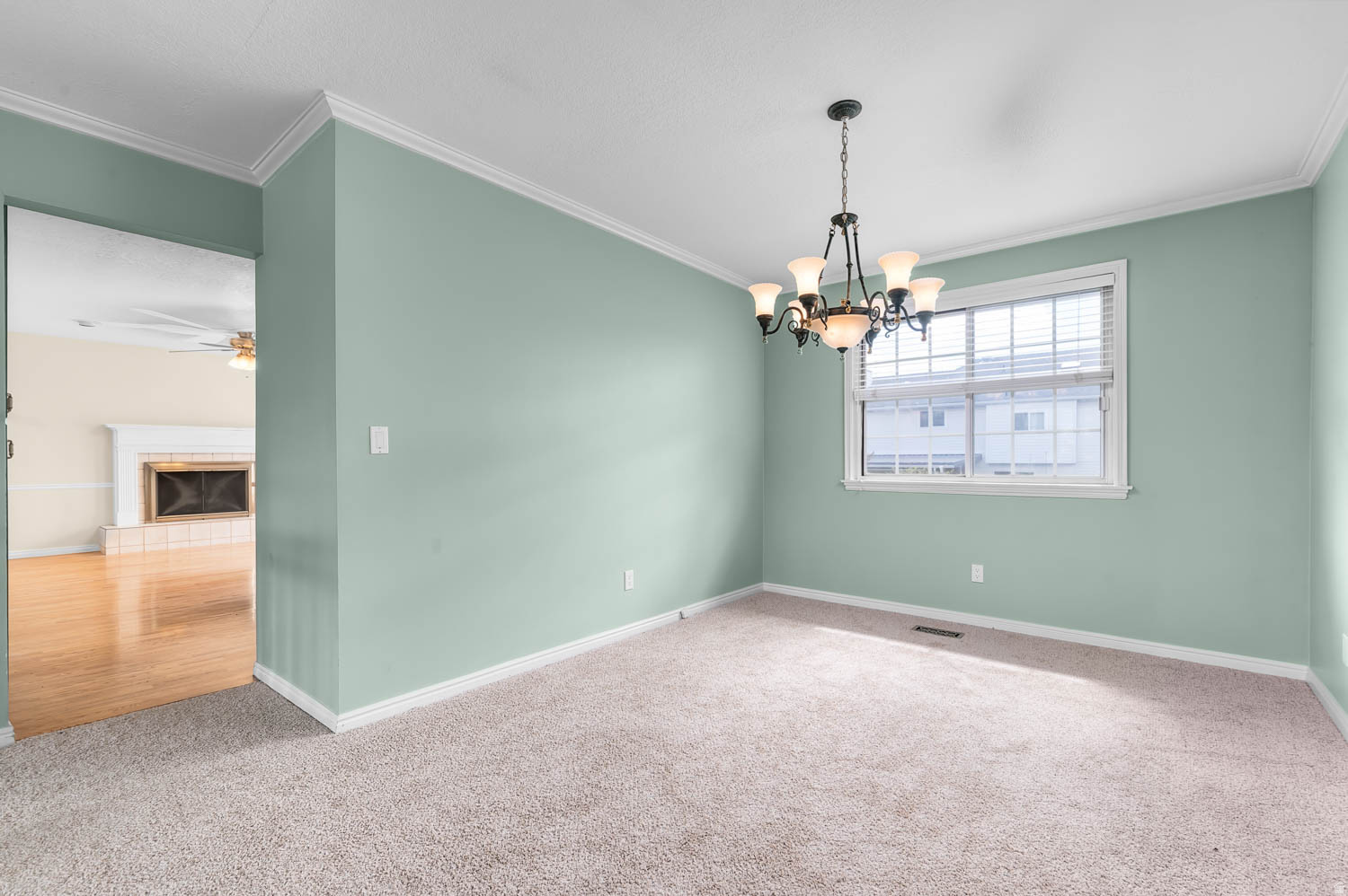 1822 E 9800 S, Sandy, UT, 84092