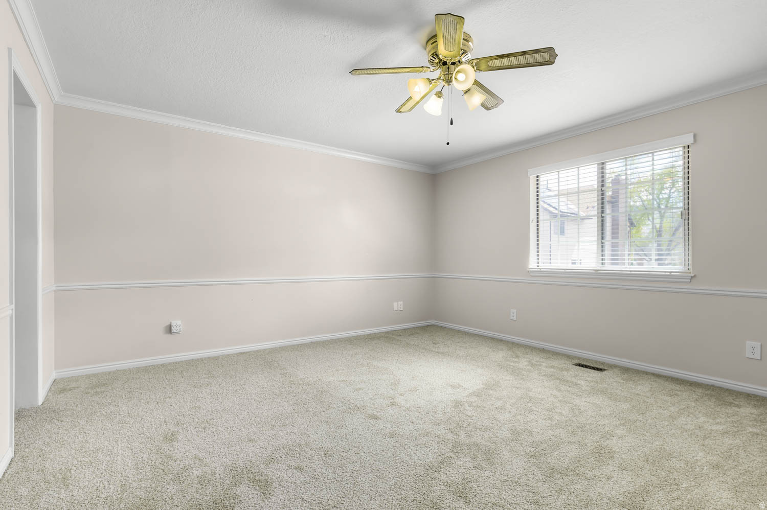 1822 E 9800 S, Sandy, UT, 84092
