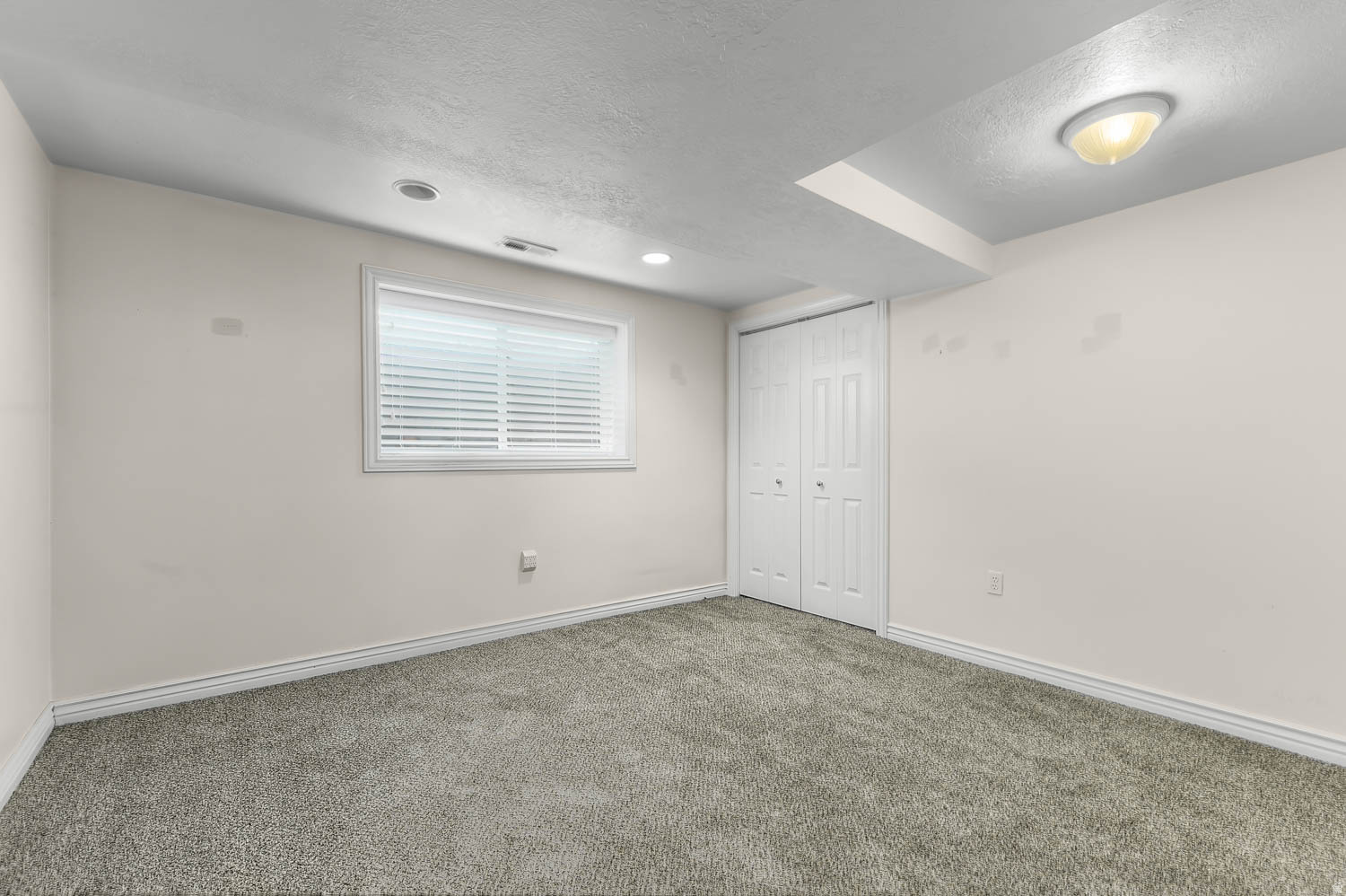 1822 E 9800 S, Sandy, UT, 84092