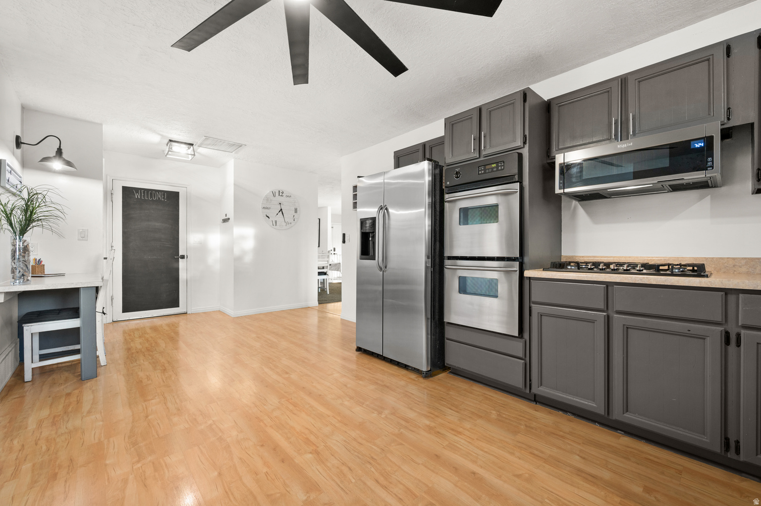 9750 S INDIAN RIDGE DR, Sandy, UT, 84092