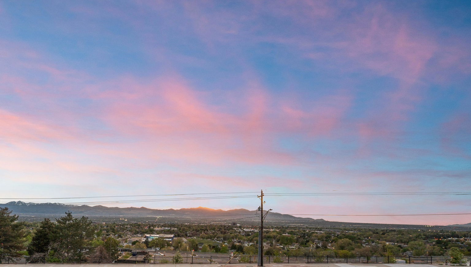 9750 S INDIAN RIDGE DR, Sandy, UT, 84092