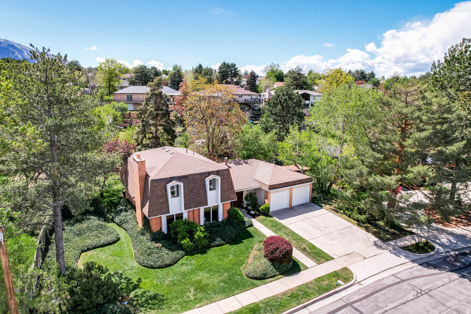 2738 E SNOW MOUNTAIN DR, Sandy, UT, 84093