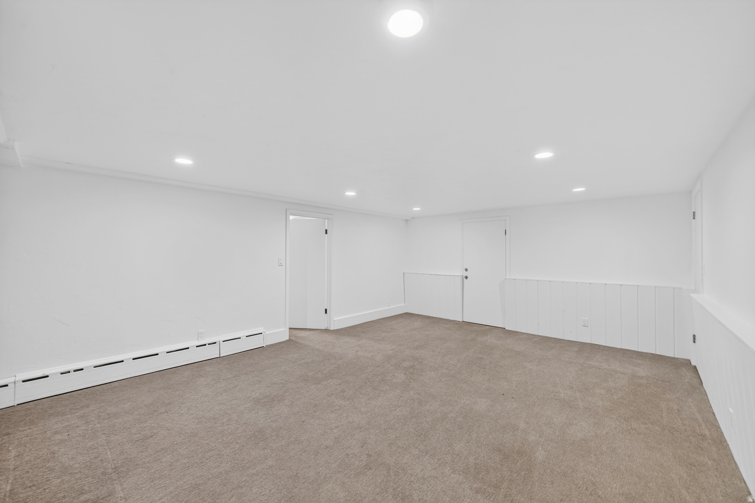 2463 E BLAINE AVE, Salt  Lake  City, UT, 84108