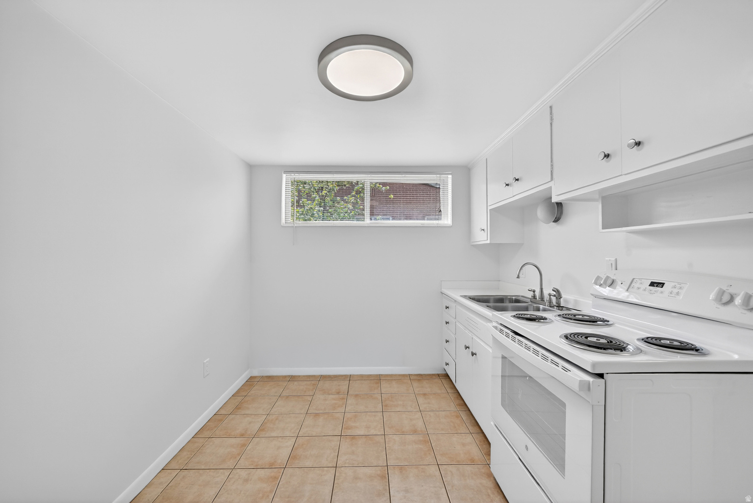 2463 E BLAINE AVE, Salt  Lake  City, UT, 84108