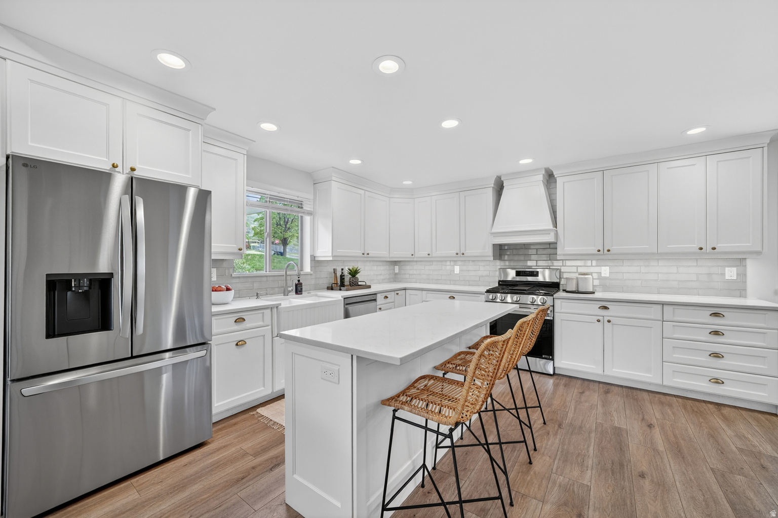 2463 E BLAINE AVE, Salt  Lake  City, UT, 84108