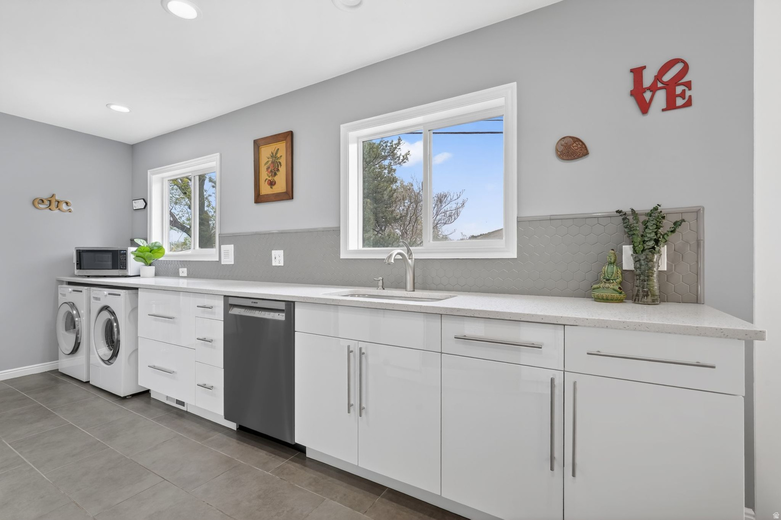 3231 E LOUISE AVE, Millcreek, UT, 84109