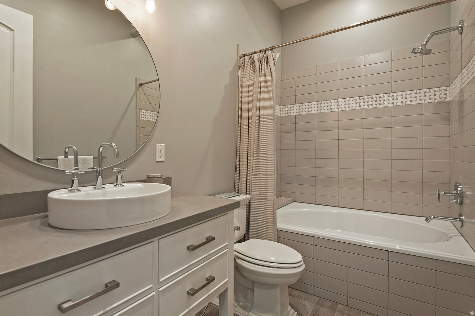 2227 E 5340 S, Holladay, UT, 84117