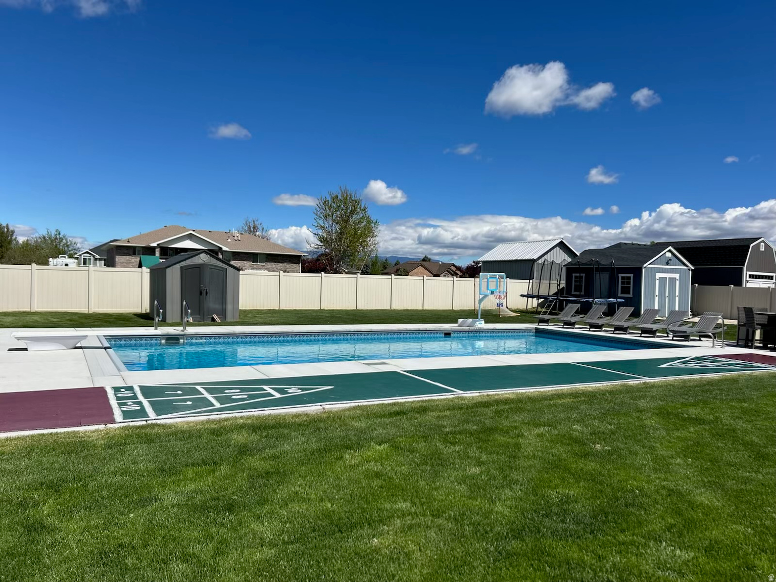 3328 W 1500 N, Clinton, UT, 84015