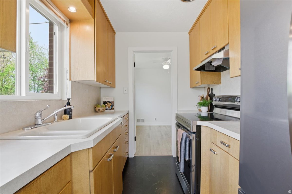 5972 S LA SALLE DR, Murray, UT, 84123