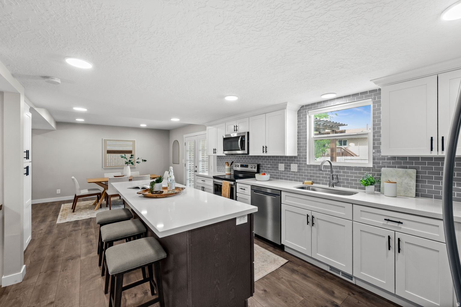 2435 FALCON WAY, Sandy, UT, 84093