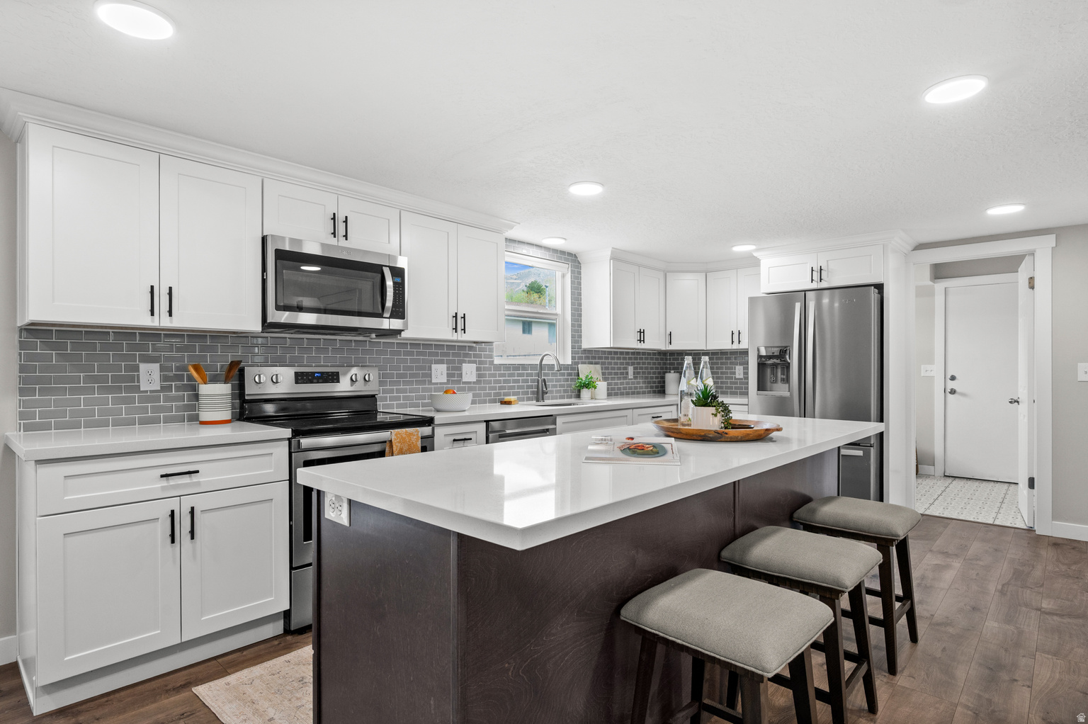 2435 FALCON WAY, Sandy, UT, 84093