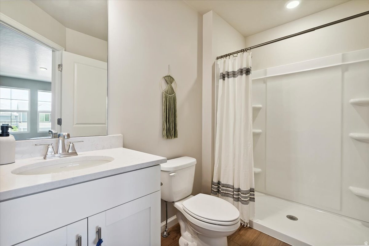 297 N ROUNDABOUT ST, Saratoga  Springs, UT, 84045