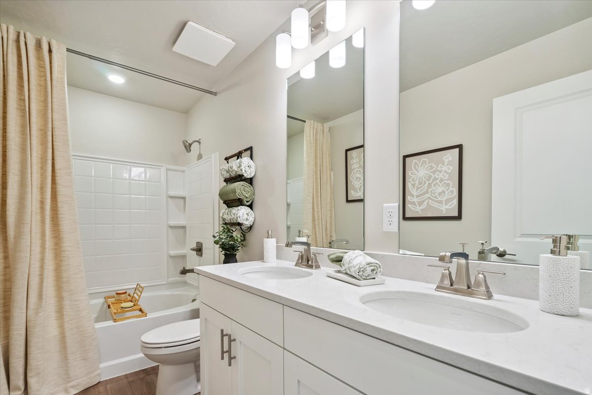 297 N ROUNDABOUT ST, Saratoga  Springs, UT, 84045