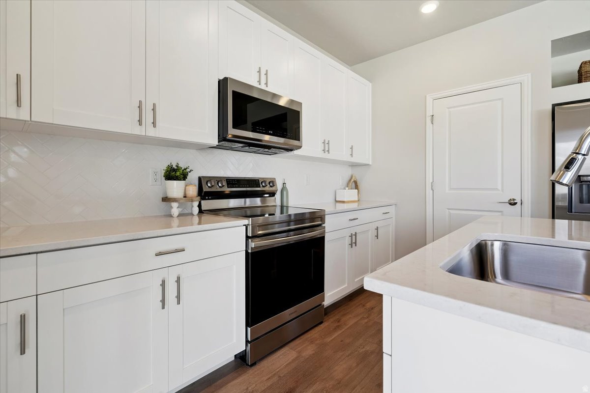 297 N ROUNDABOUT ST, Saratoga  Springs, UT, 84045