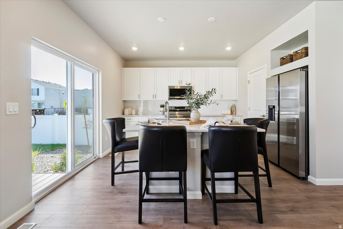 297 N ROUNDABOUT ST, Saratoga  Springs, UT, 84045