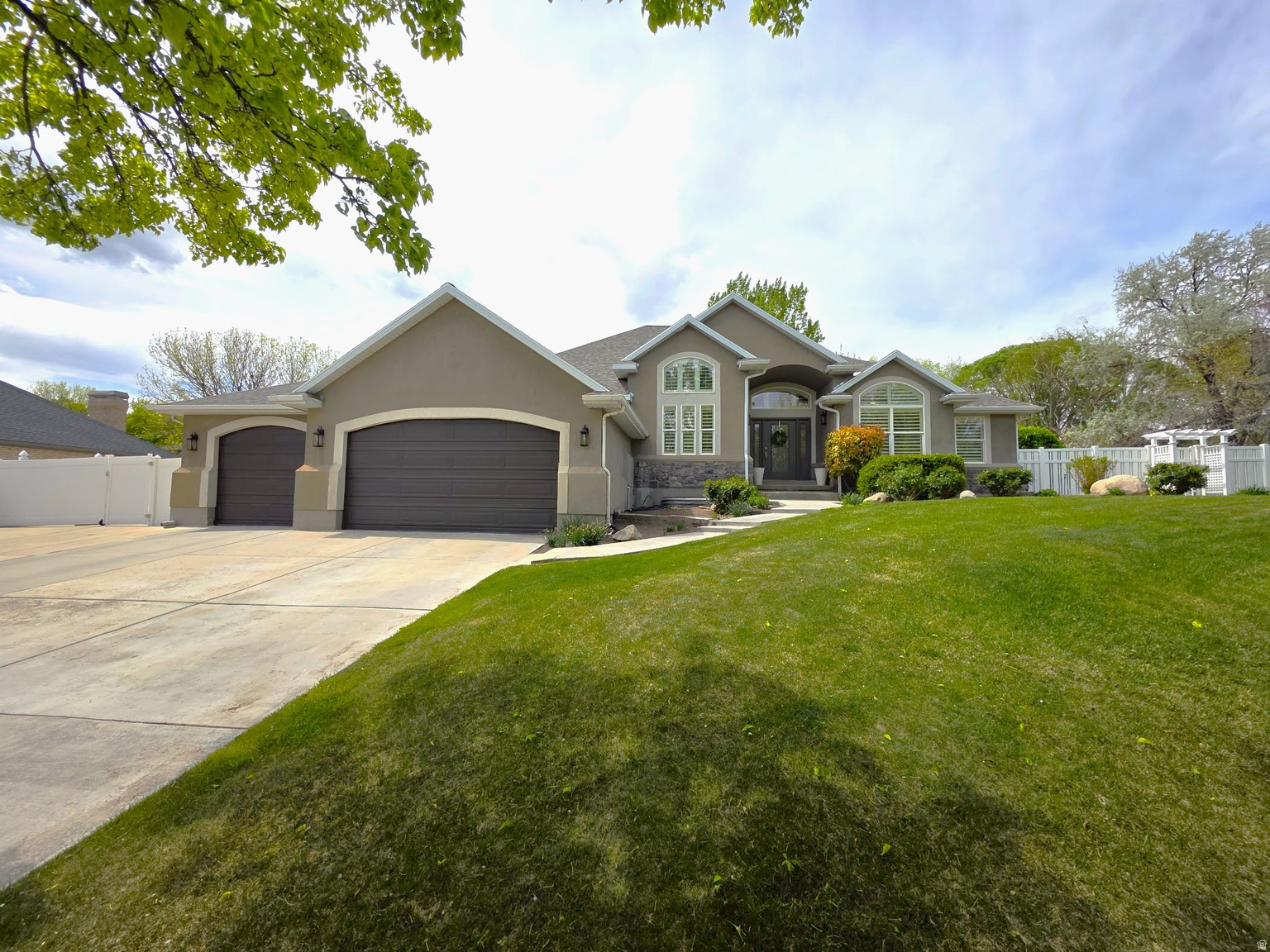 11176 S MIDAS TRAIL RD, South  Jordan, UT, 84095