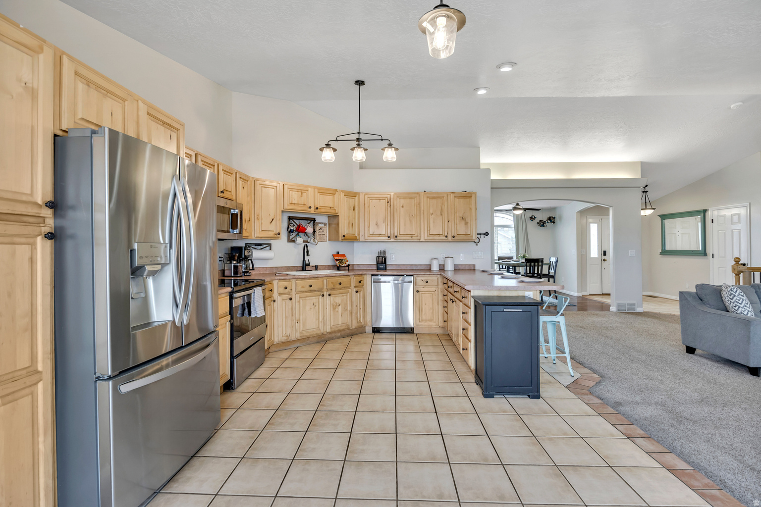 4637 W MOOSE HORN CT S, West  Jordan, UT, 84088