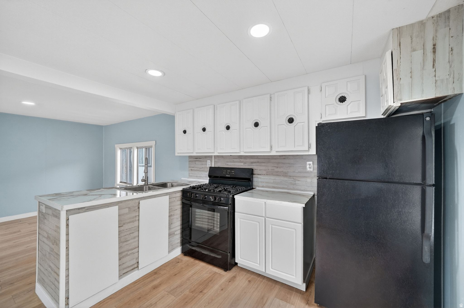 200 N HARRISVILLE RD UNIT 37, Ogden, UT, 84404
