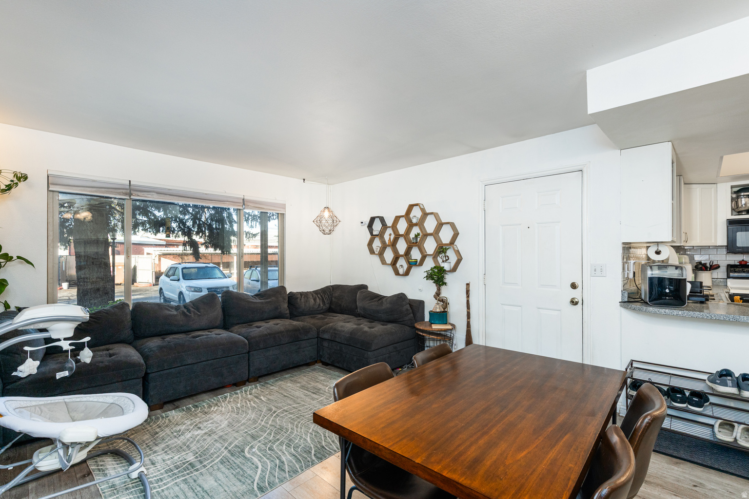 935 E CREEKHILL LN UNIT 11, Midvale, UT, 84047