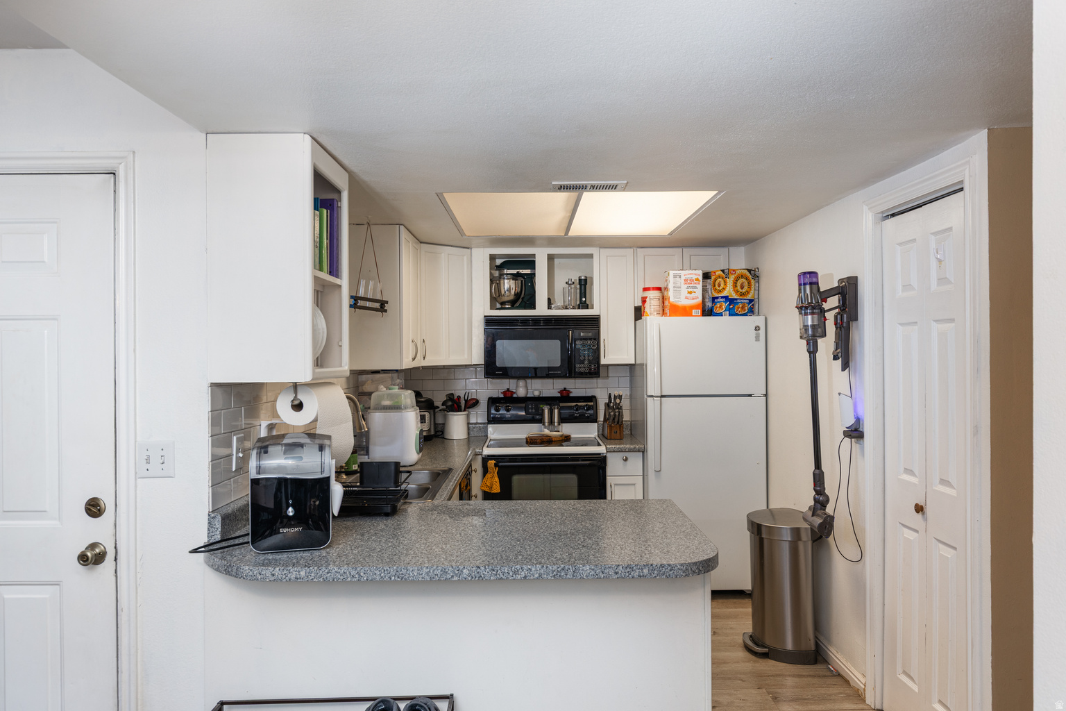 935 E CREEKHILL LN UNIT 11, Midvale, UT, 84047