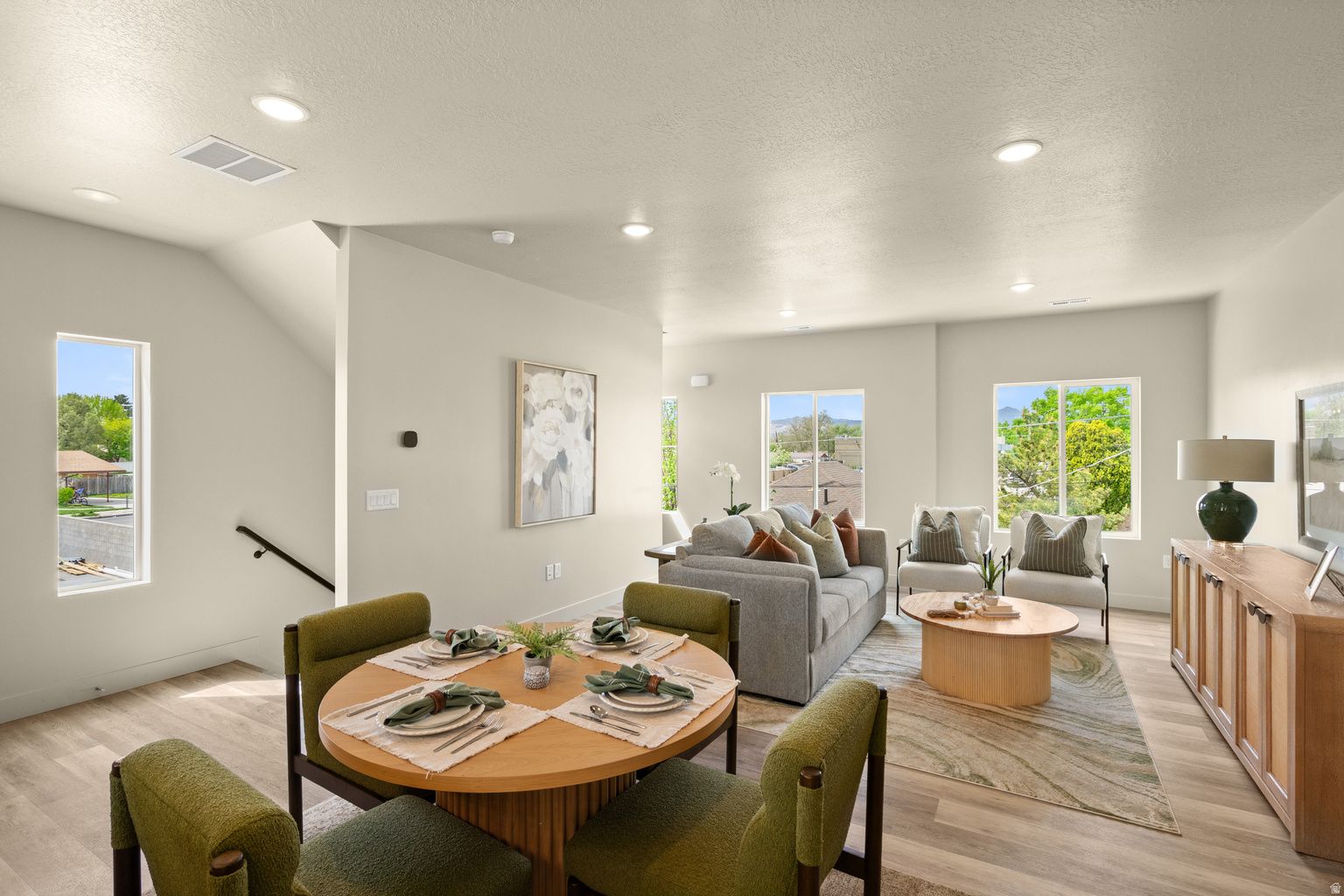 7218 S RAMANEE DR E, Midvale, UT, 84047