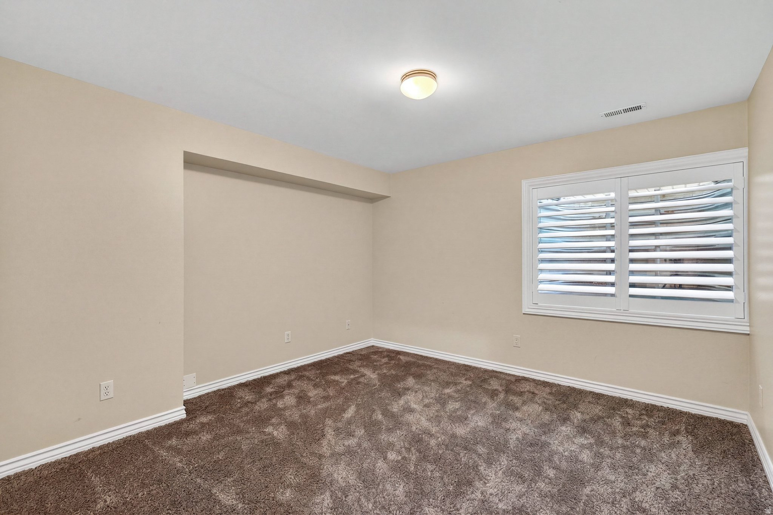 5873 S JORDAN CANAL RD, Taylorsville, UT, 84129