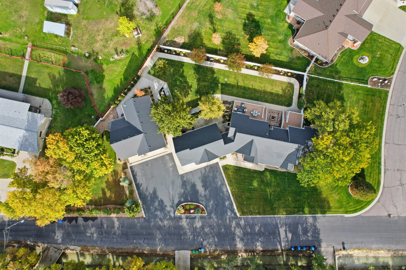 5873 S JORDAN CANAL RD, Taylorsville, UT, 84129