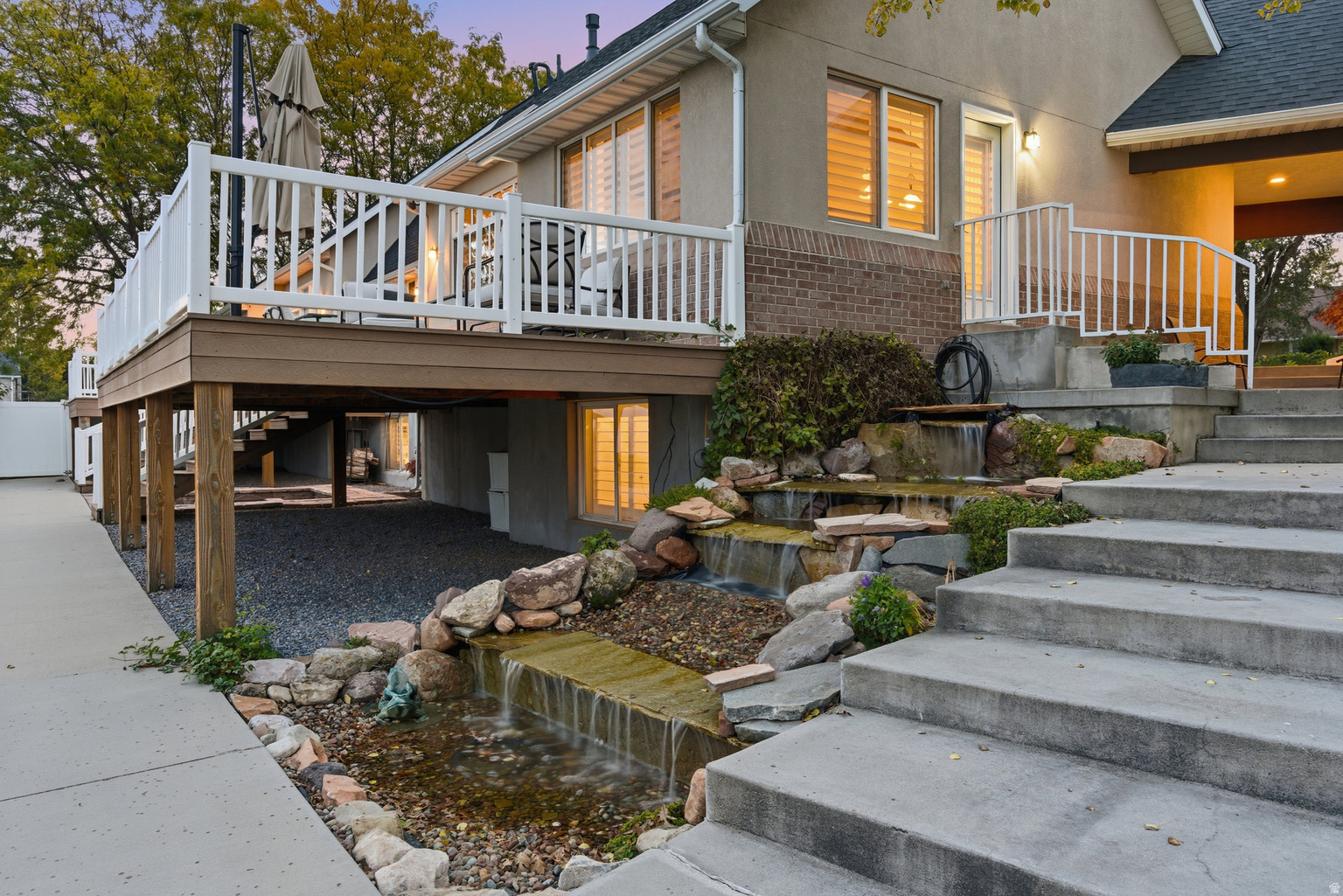 5873 S JORDAN CANAL RD, Taylorsville, UT, 84129