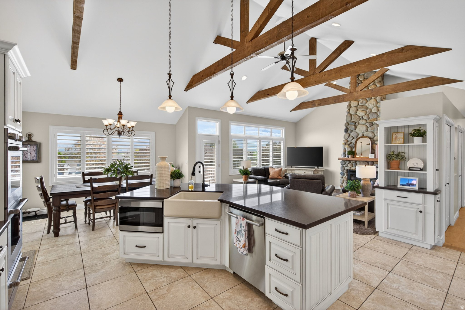 5873 S JORDAN CANAL RD, Taylorsville, UT, 84129