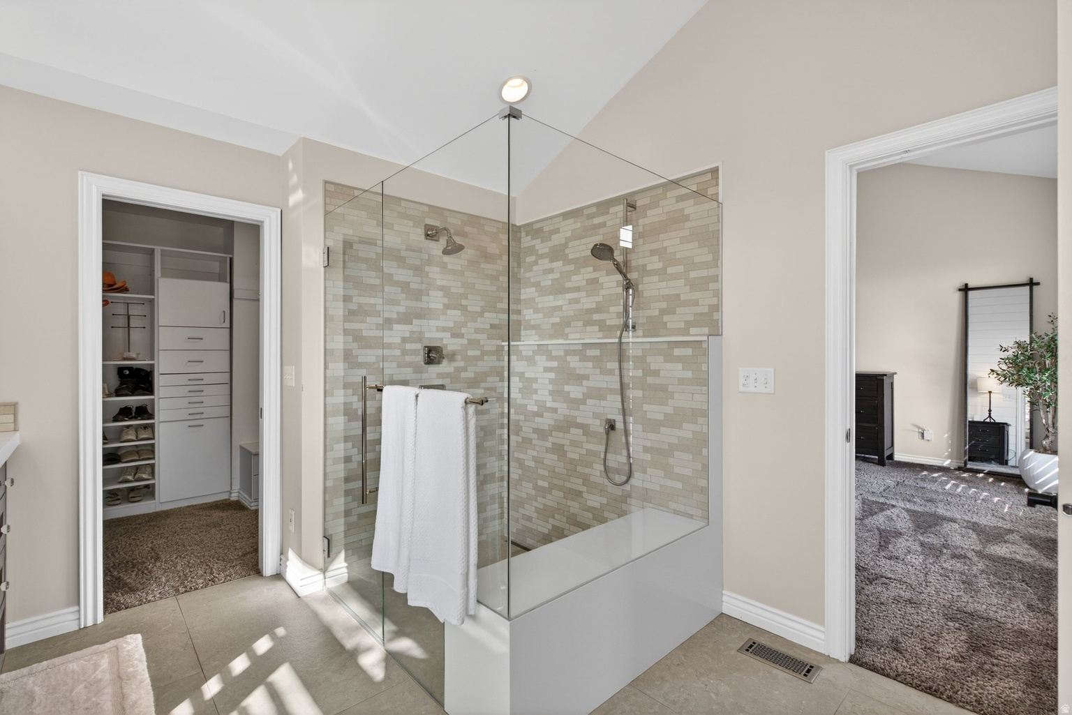 5873 S JORDAN CANAL RD, Taylorsville, UT, 84129