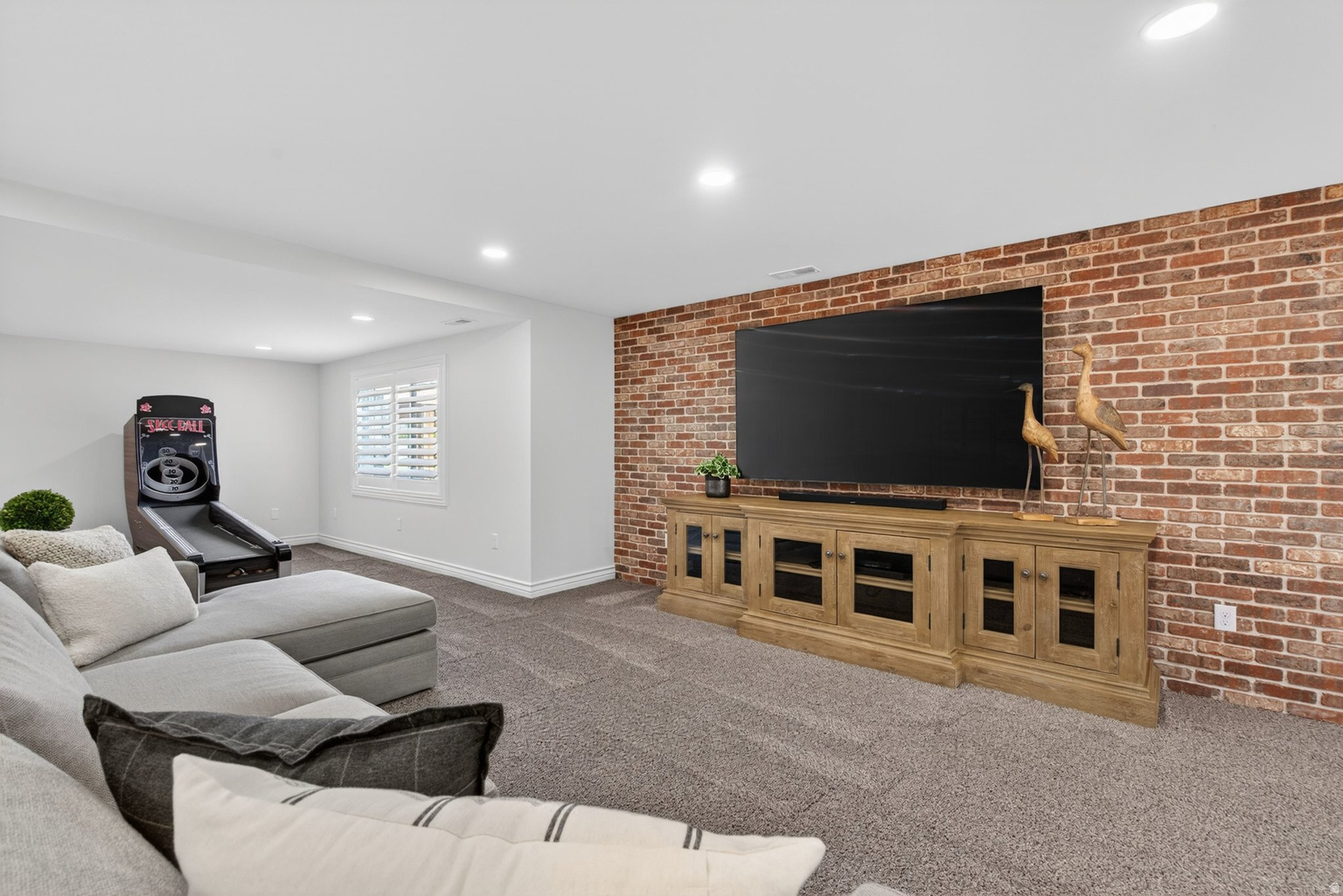 5873 S JORDAN CANAL RD, Taylorsville, UT, 84129