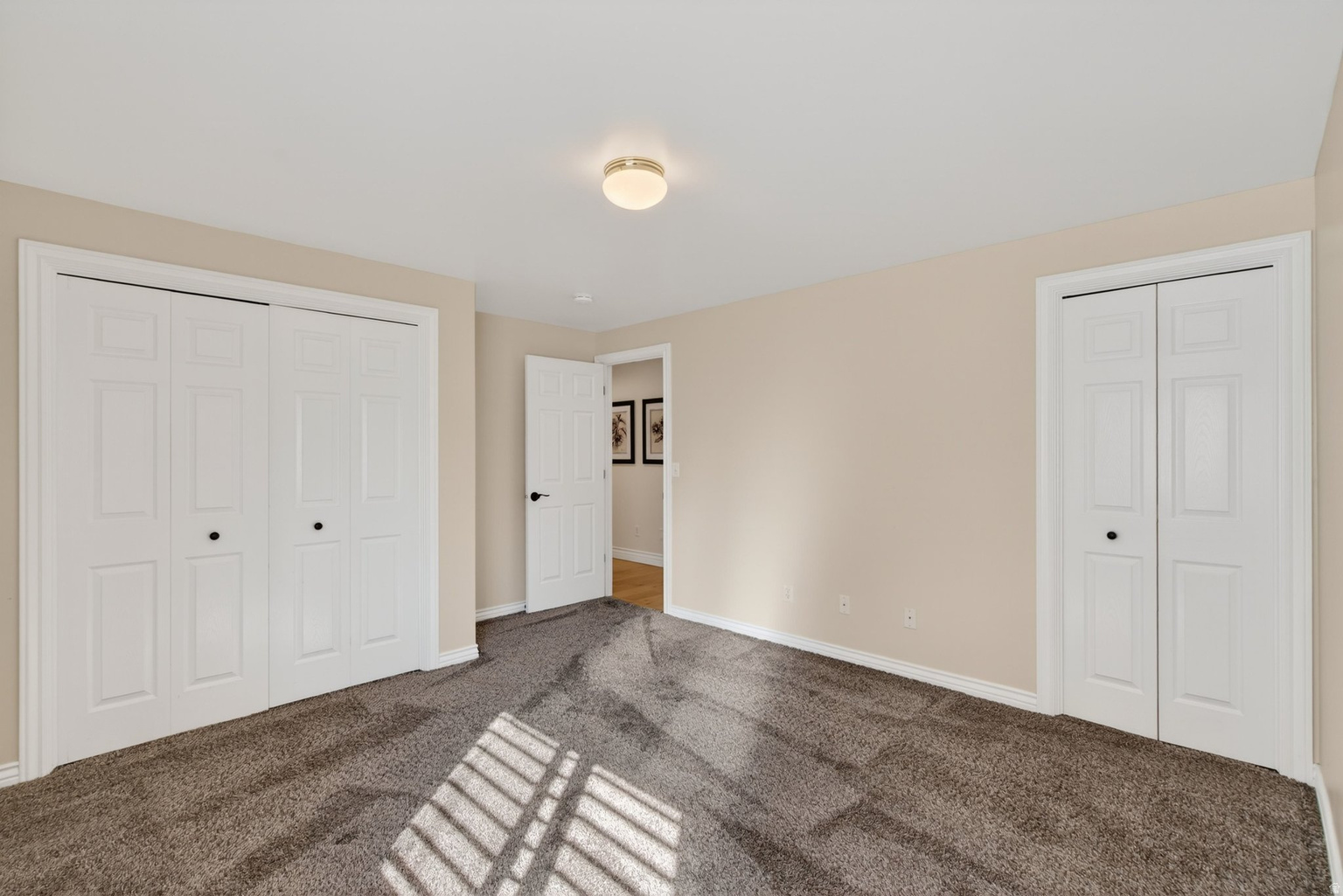 5873 S JORDAN CANAL RD, Taylorsville, UT, 84129