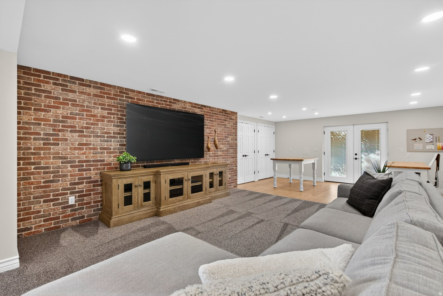 5873 S JORDAN CANAL RD, Taylorsville, UT, 84129