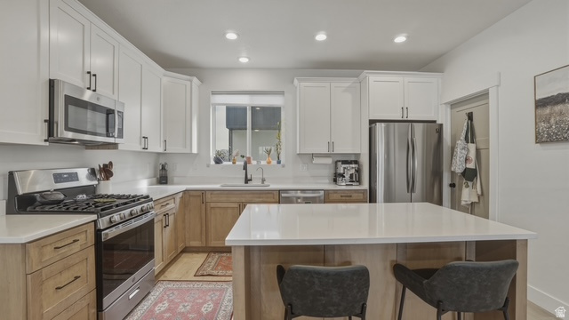 108 W RYKER LN, Midvale, UT, 84047