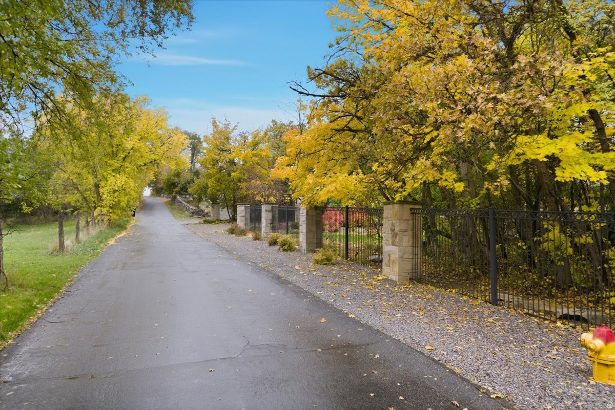 6274 S OLES LN E, Holladay, UT, 84121