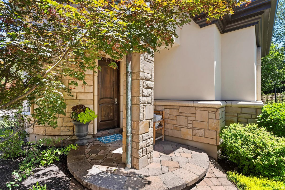 6274 S OLES LN E, Holladay, UT, 84121