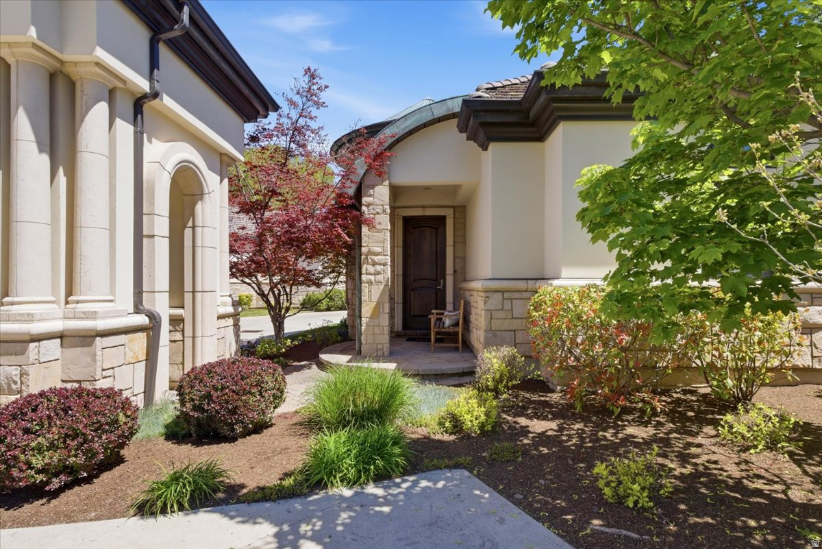 6274 S OLES LN E, Holladay, UT, 84121 6274 S OLES LN E, Holladay, UT, 84121