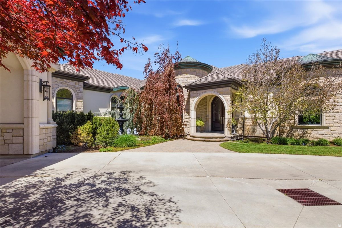 6274 S OLES LN E, Holladay, UT, 84121