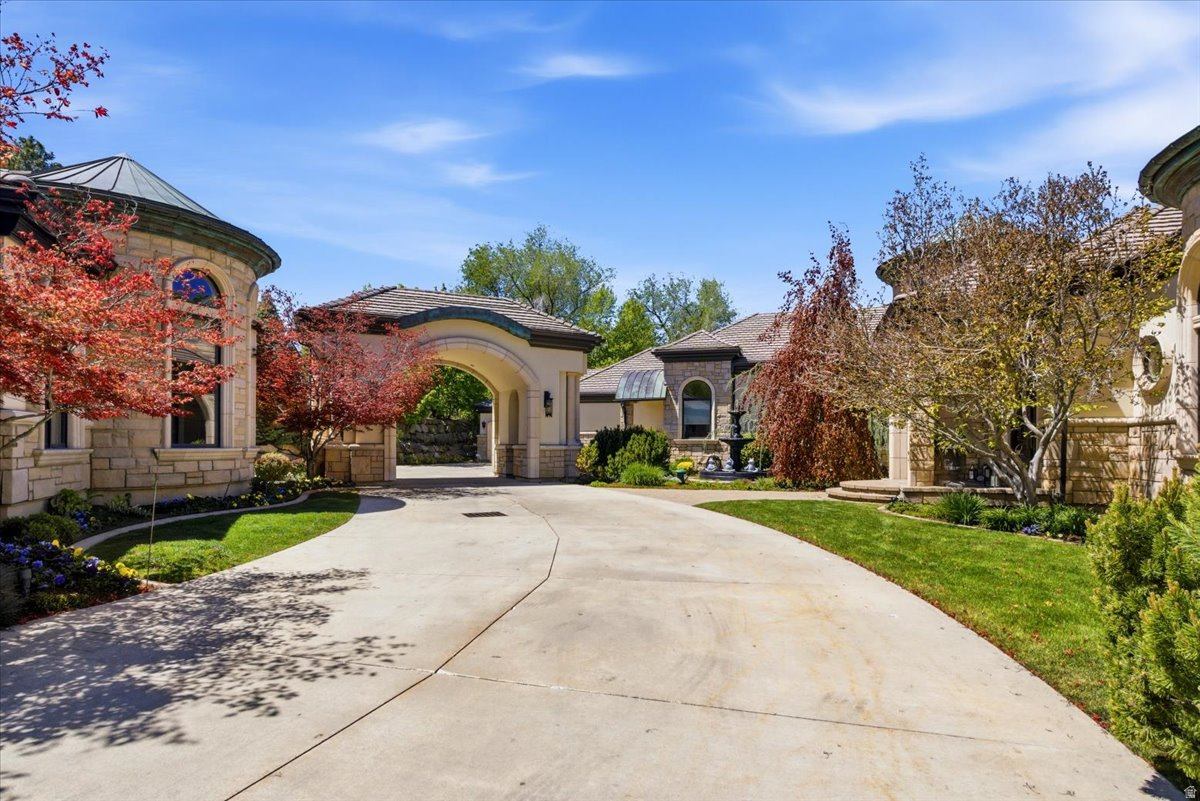 6274 S OLES LN E, Holladay, UT, 84121