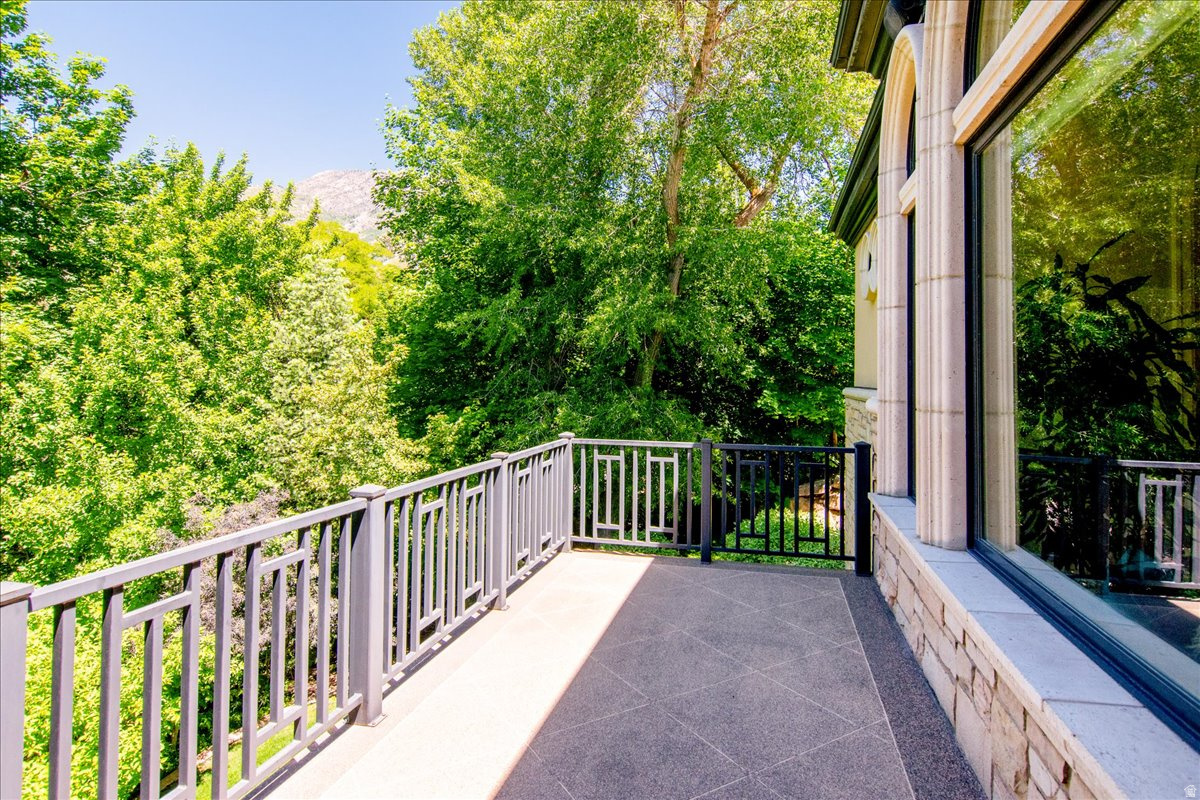 6274 S OLES LN E, Holladay, UT, 84121