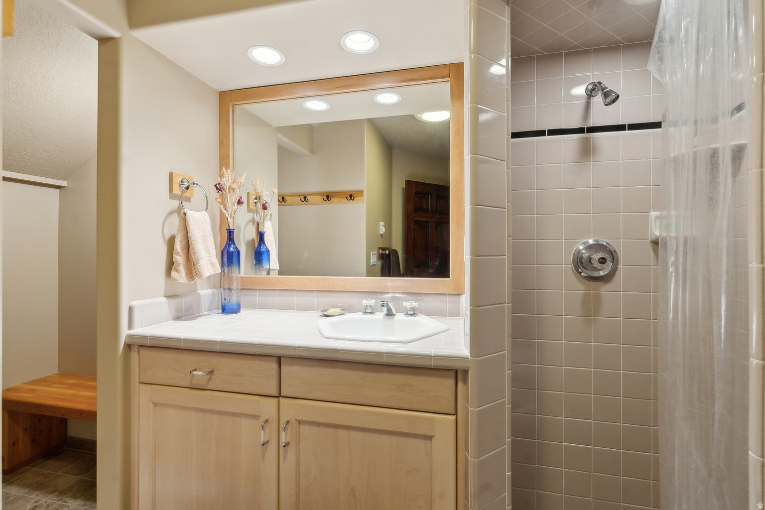 4552 S ZARAHEMLA DR E, Millcreek, UT, 84124