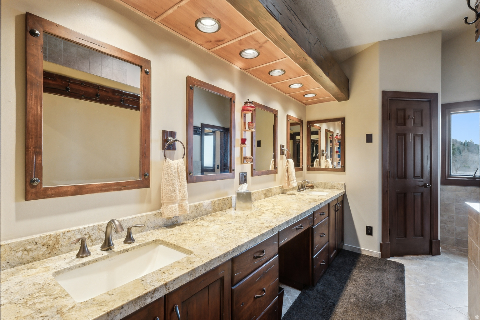 4552 S ZARAHEMLA DR E, Millcreek, UT, 84124