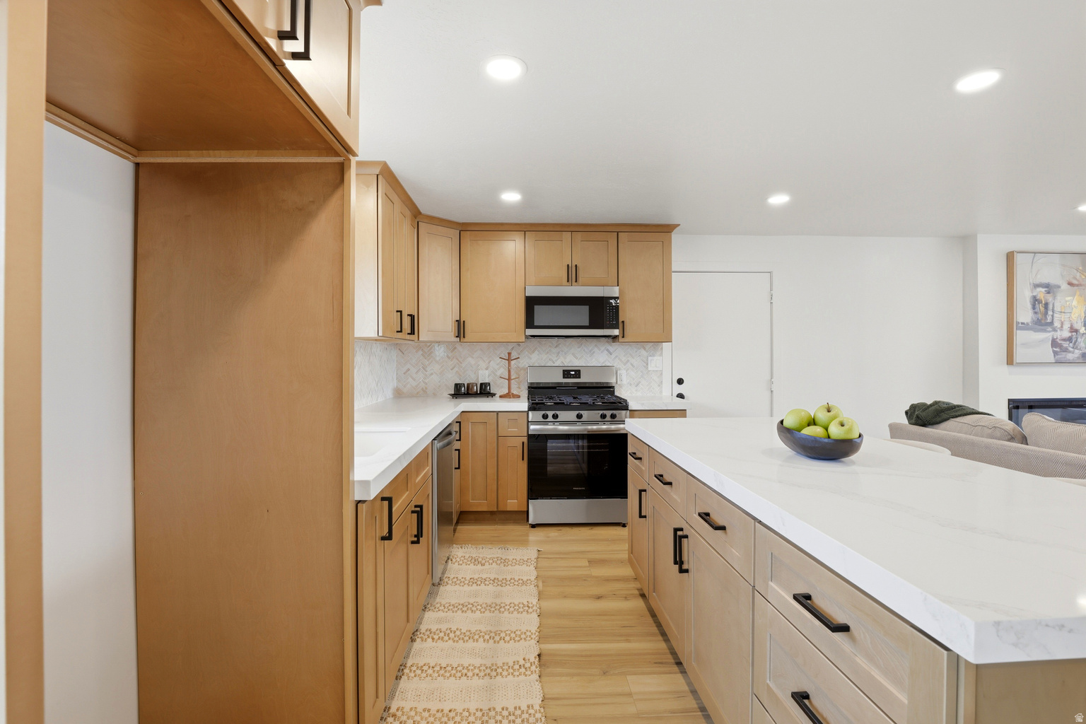 8643 S VAQUERO DR E, Sandy, UT, 84094