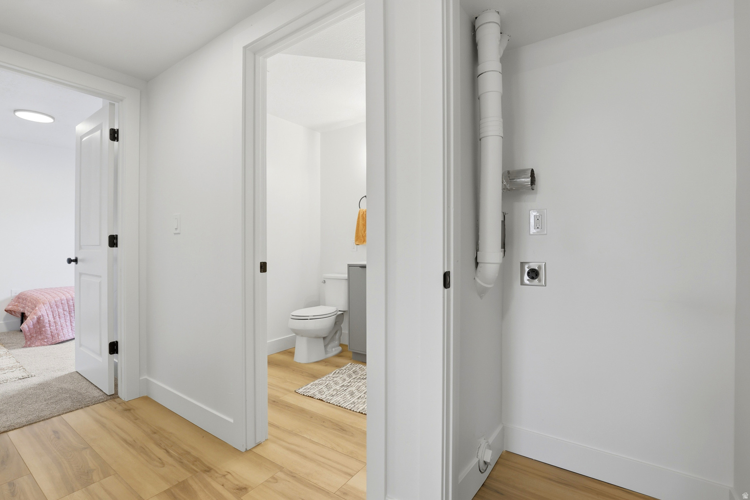 8643 S VAQUERO DR E, Sandy, UT, 84094