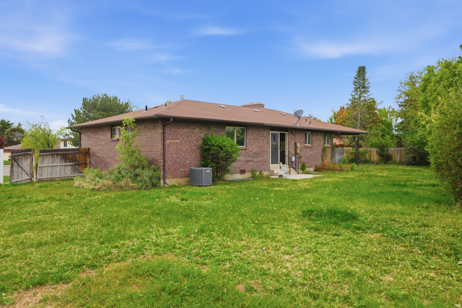 8913 S RENEGADE RD, Sandy, UT, 84093