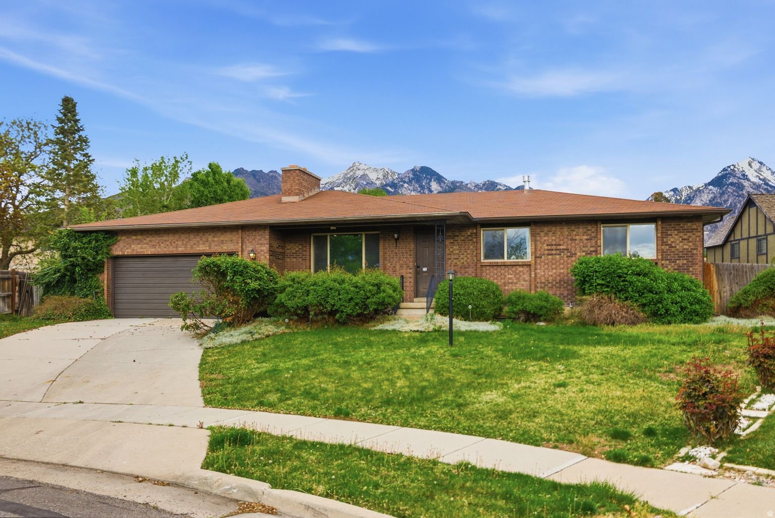 8913 S RENEGADE RD, Sandy, UT, 84093